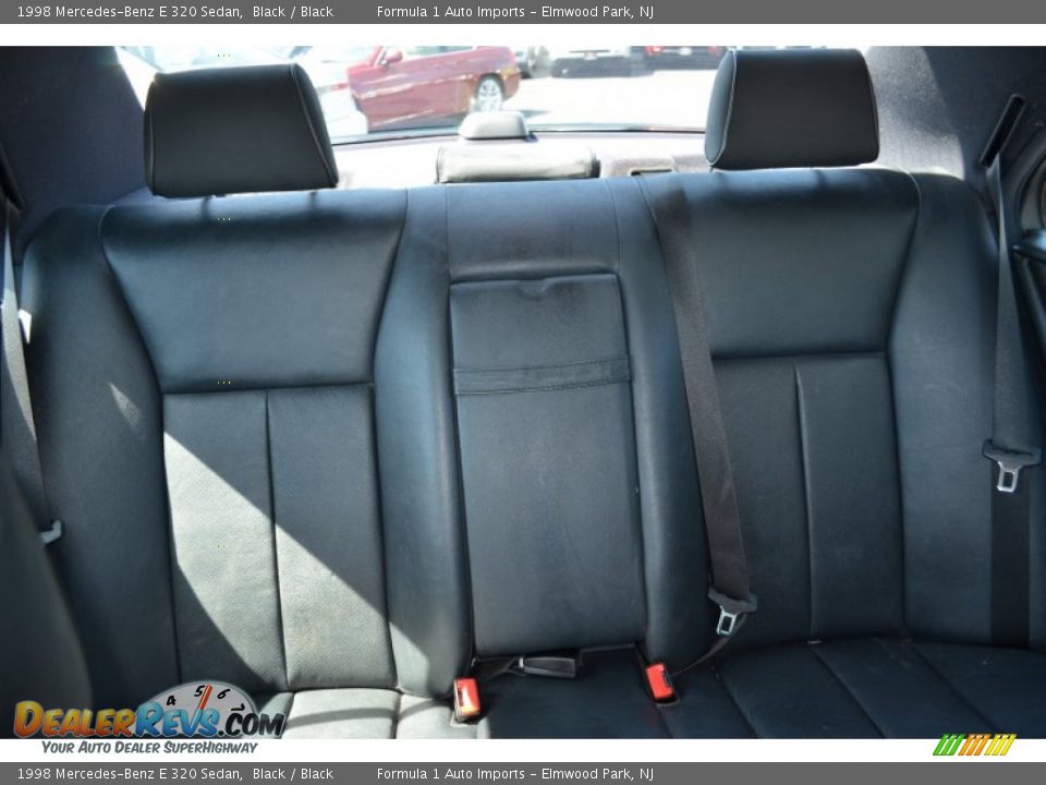 1998 Mercedes-Benz E 320 Sedan Black / Black Photo #24