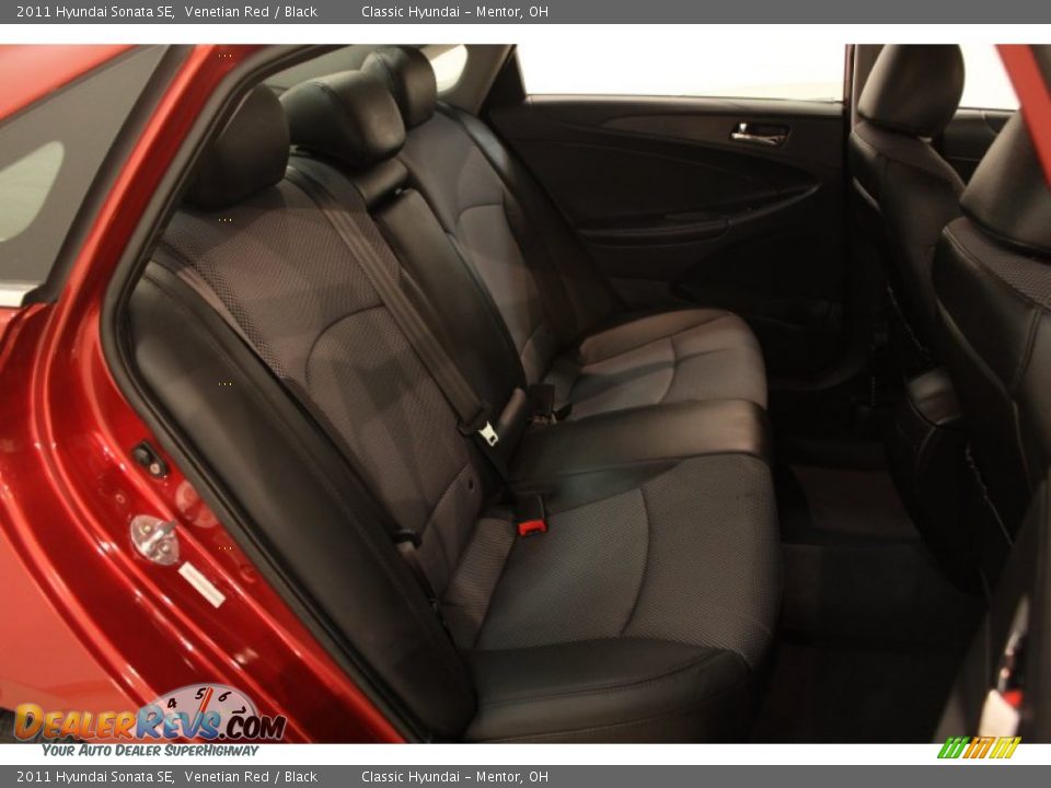 2011 Hyundai Sonata SE Venetian Red / Black Photo #11