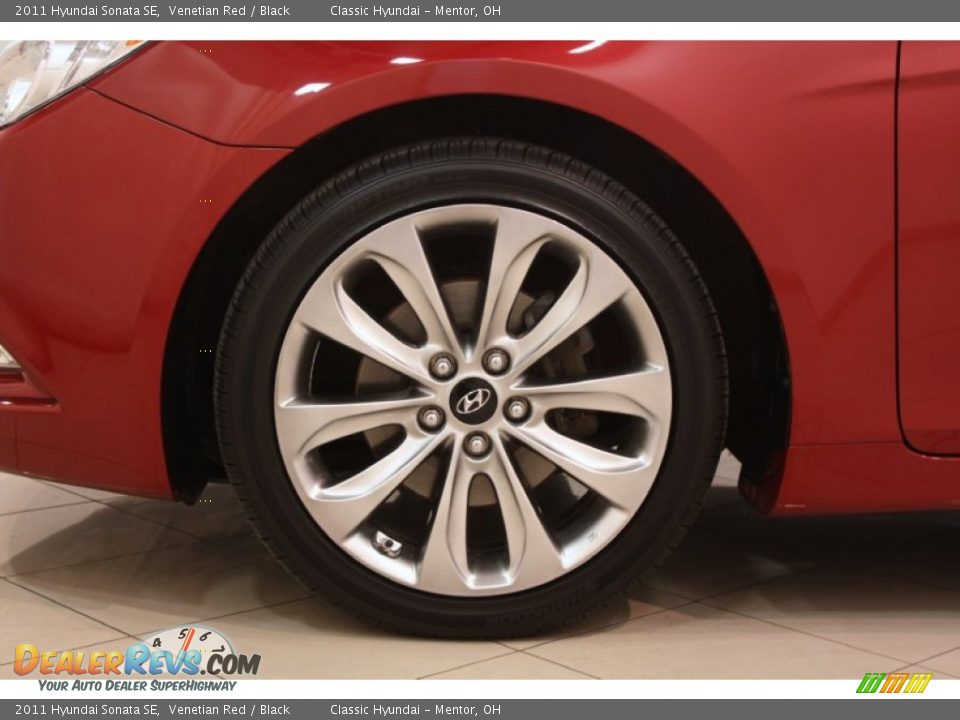 2011 Hyundai Sonata SE Venetian Red / Black Photo #15