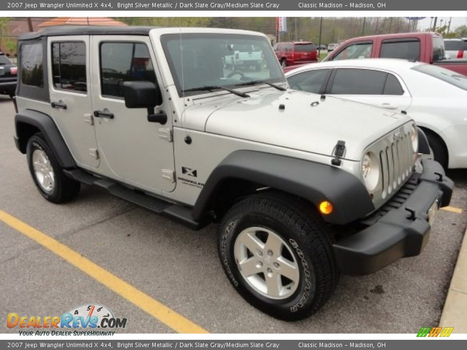 2007 Jeep Wrangler Unlimited X 4x4 Bright Silver Metallic / Dark Slate Gray/Medium Slate Gray Photo #3