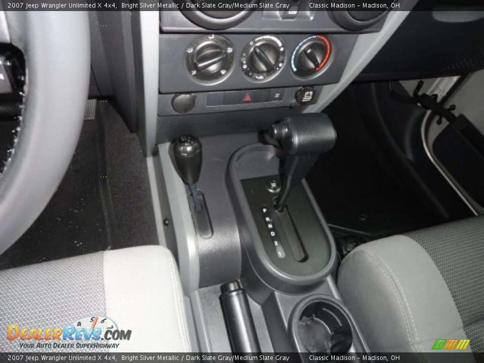 2007 Jeep Wrangler Unlimited X 4x4 Bright Silver Metallic / Dark Slate Gray/Medium Slate Gray Photo #8
