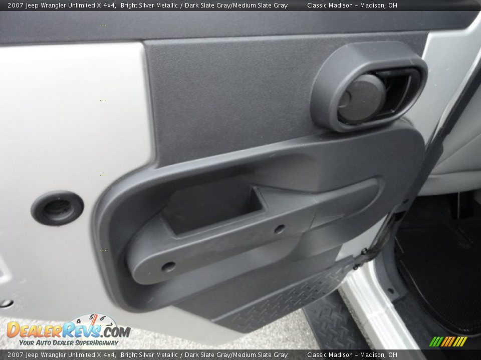 2007 Jeep Wrangler Unlimited X 4x4 Bright Silver Metallic / Dark Slate Gray/Medium Slate Gray Photo #9
