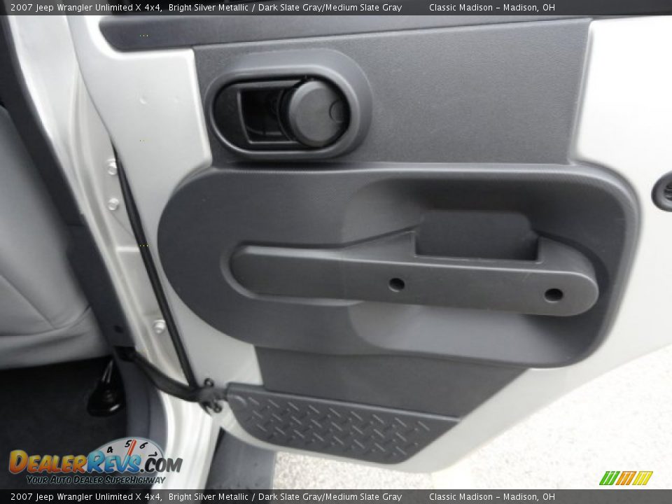 2007 Jeep Wrangler Unlimited X 4x4 Bright Silver Metallic / Dark Slate Gray/Medium Slate Gray Photo #13