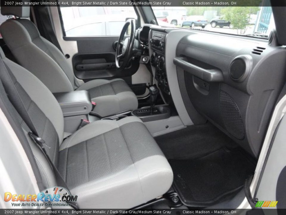 2007 Jeep Wrangler Unlimited X 4x4 Bright Silver Metallic / Dark Slate Gray/Medium Slate Gray Photo #16
