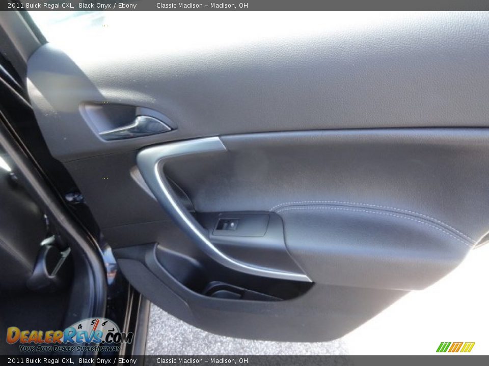 2011 Buick Regal CXL Black Onyx / Ebony Photo #12