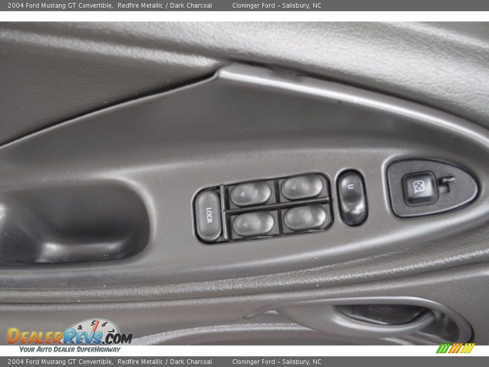 Controls of 2004 Ford Mustang GT Convertible Photo #17