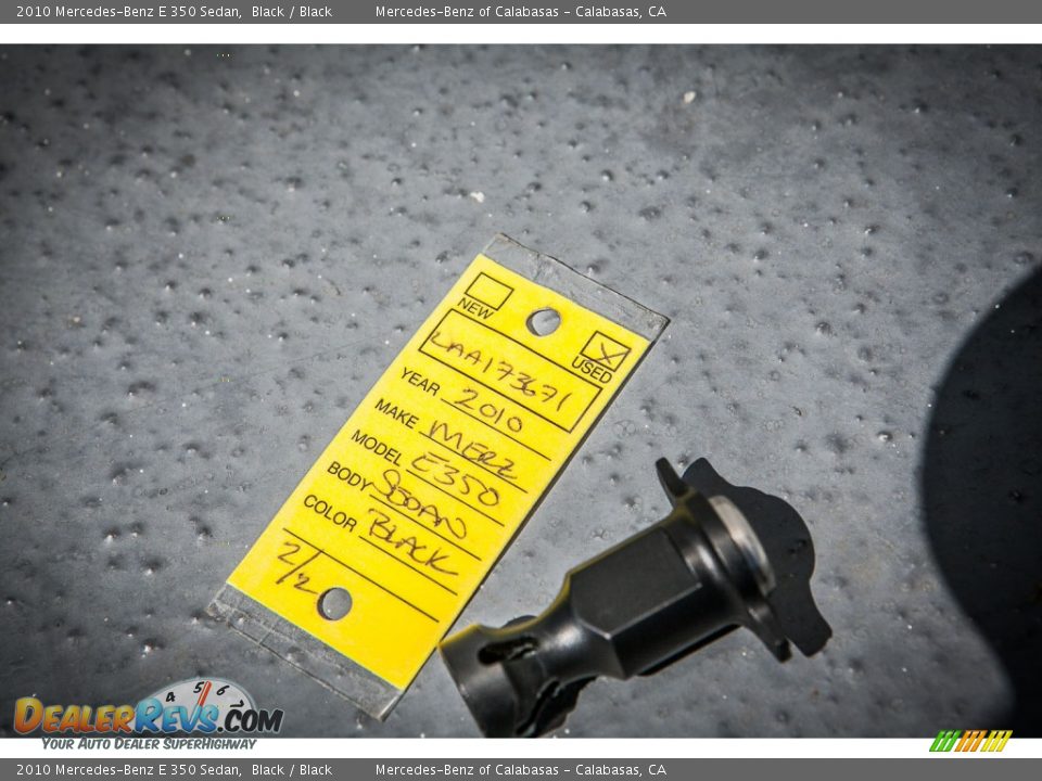 2010 Mercedes-Benz E 350 Sedan Black / Black Photo #32