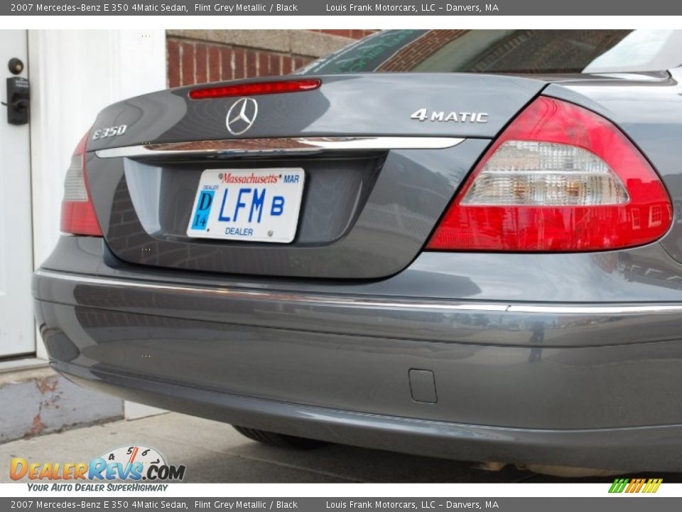2007 Mercedes-Benz E 350 4Matic Sedan Flint Grey Metallic / Black Photo #33