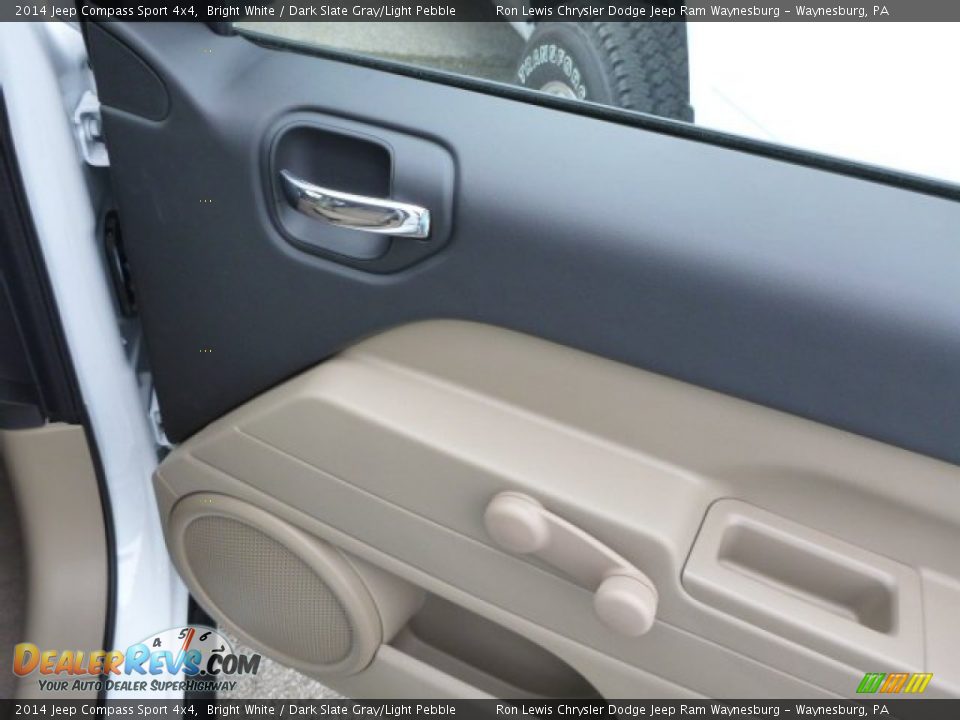 2014 Jeep Compass Sport 4x4 Bright White / Dark Slate Gray/Light Pebble Photo #6