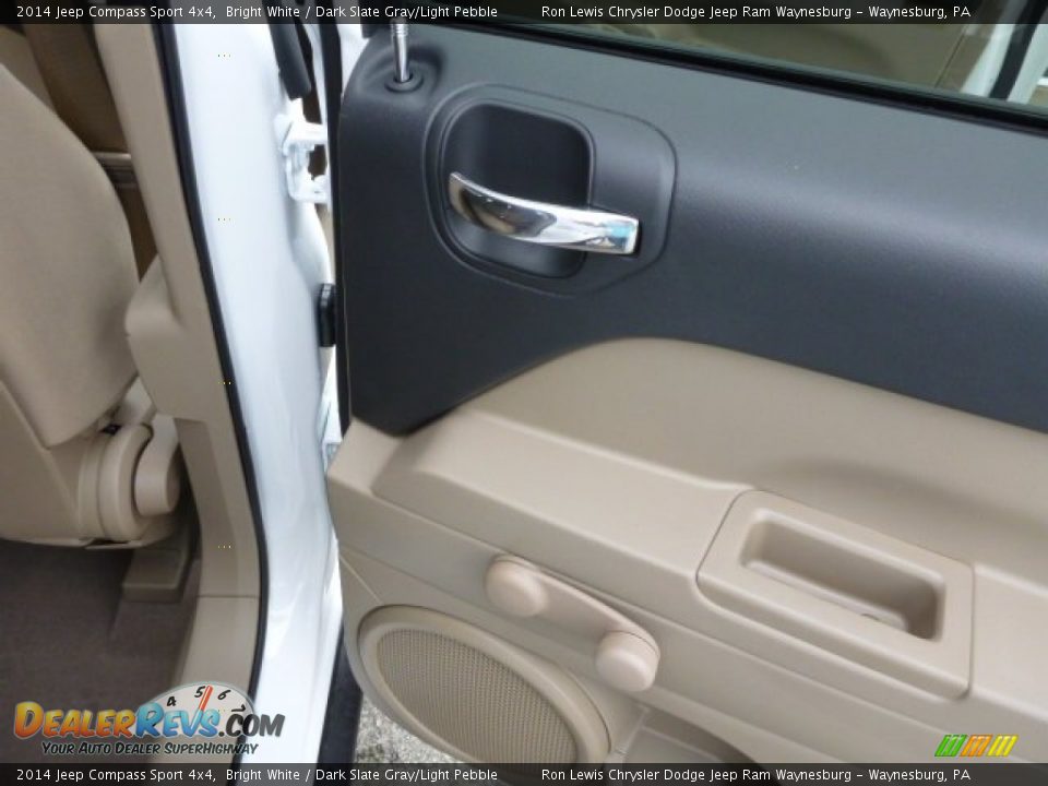 2014 Jeep Compass Sport 4x4 Bright White / Dark Slate Gray/Light Pebble Photo #8