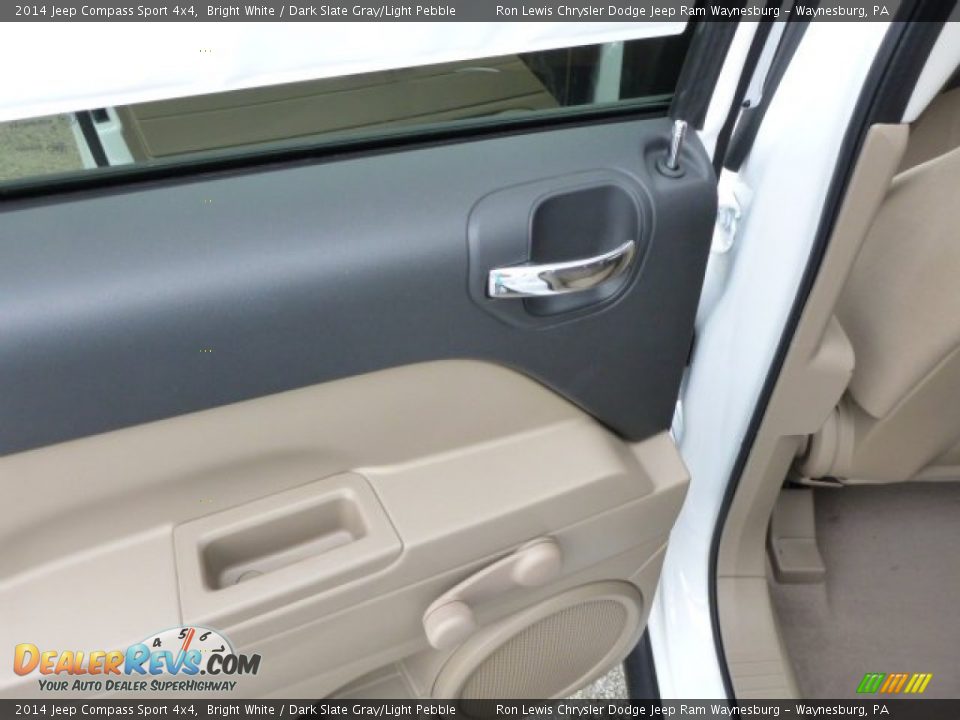 2014 Jeep Compass Sport 4x4 Bright White / Dark Slate Gray/Light Pebble Photo #14