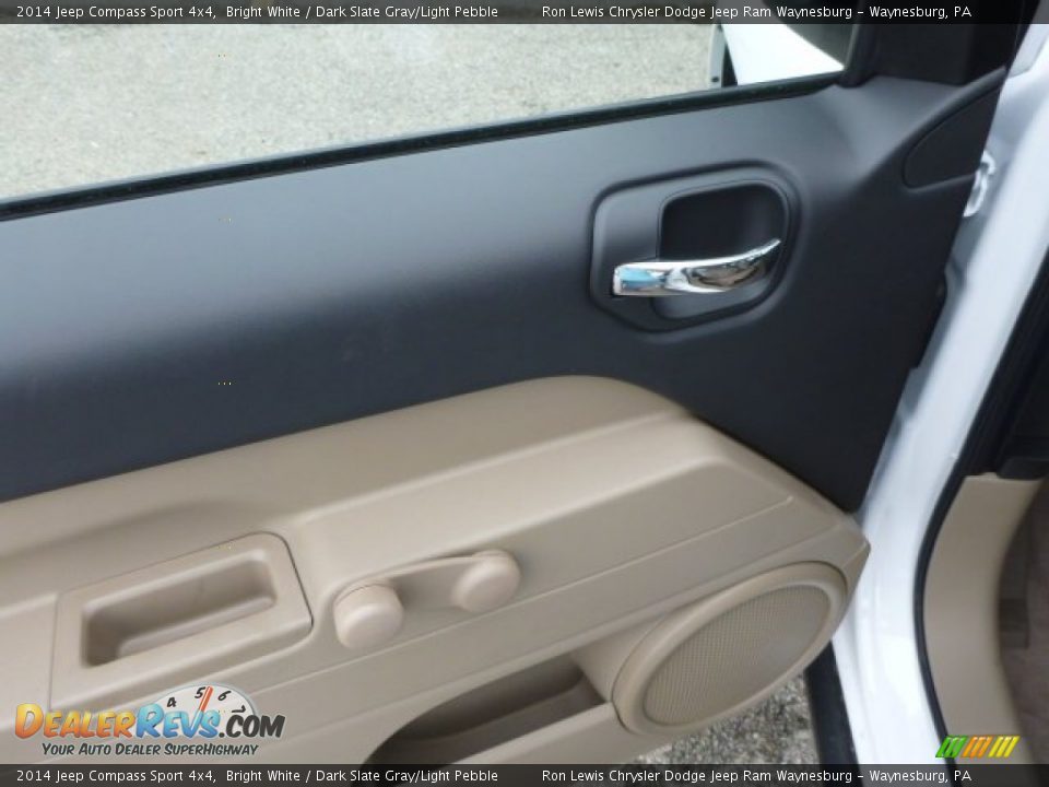 2014 Jeep Compass Sport 4x4 Bright White / Dark Slate Gray/Light Pebble Photo #15
