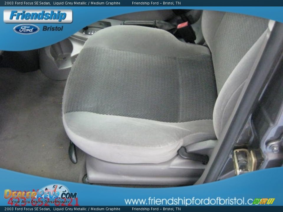 2003 Ford Focus SE Sedan Liquid Grey Metallic / Medium Graphite Photo #7
