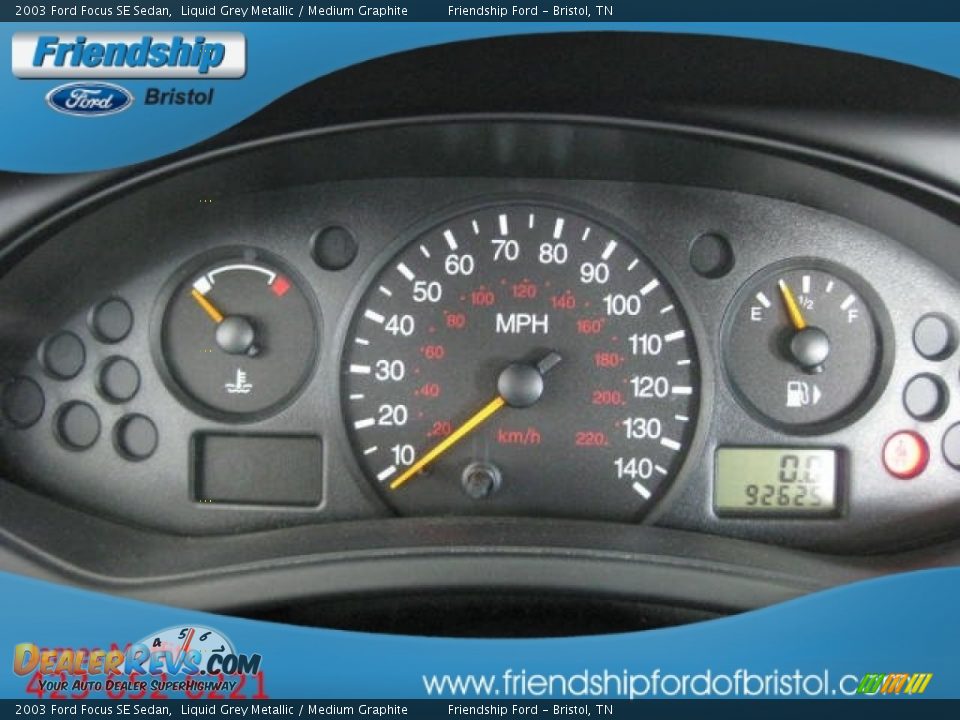 2003 Ford Focus SE Sedan Liquid Grey Metallic / Medium Graphite Photo #19