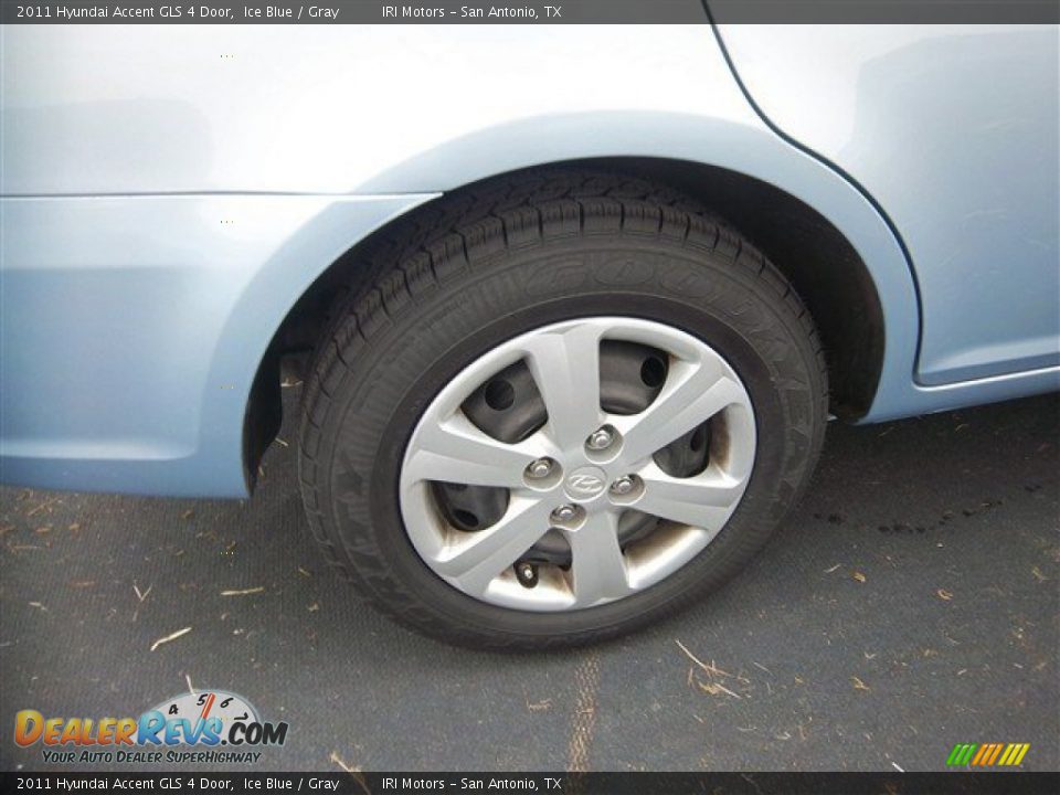 2011 Hyundai Accent GLS 4 Door Ice Blue / Gray Photo #5