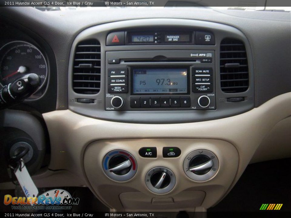 2011 Hyundai Accent GLS 4 Door Ice Blue / Gray Photo #21