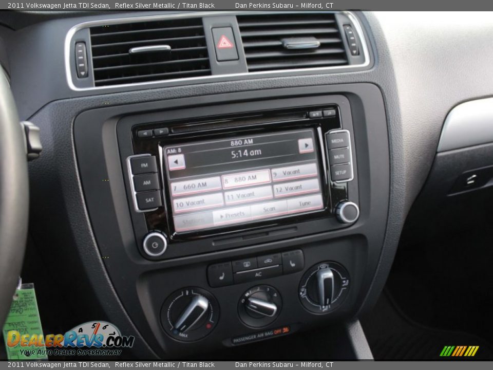 2011 Volkswagen Jetta TDI Sedan Reflex Silver Metallic / Titan Black Photo #16