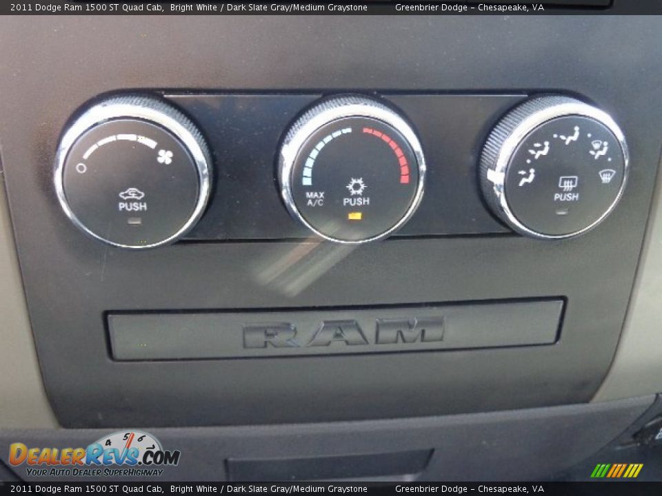 2011 Dodge Ram 1500 ST Quad Cab Bright White / Dark Slate Gray/Medium Graystone Photo #20