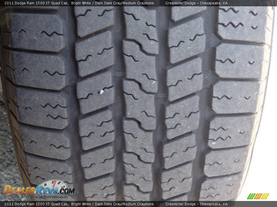 2011 Dodge Ram 1500 ST Quad Cab Bright White / Dark Slate Gray/Medium Graystone Photo #26