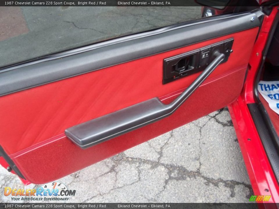 Door Panel of 1987 Chevrolet Camaro Z28 Sport Coupe Photo #19