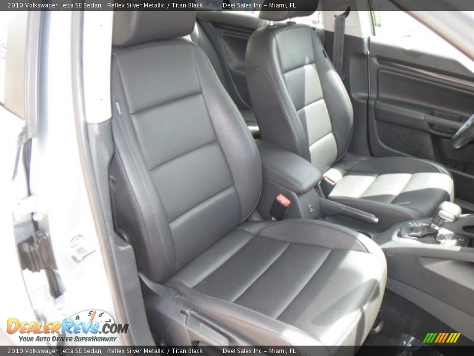 2010 Volkswagen Jetta SE Sedan Reflex Silver Metallic / Titan Black Photo #10