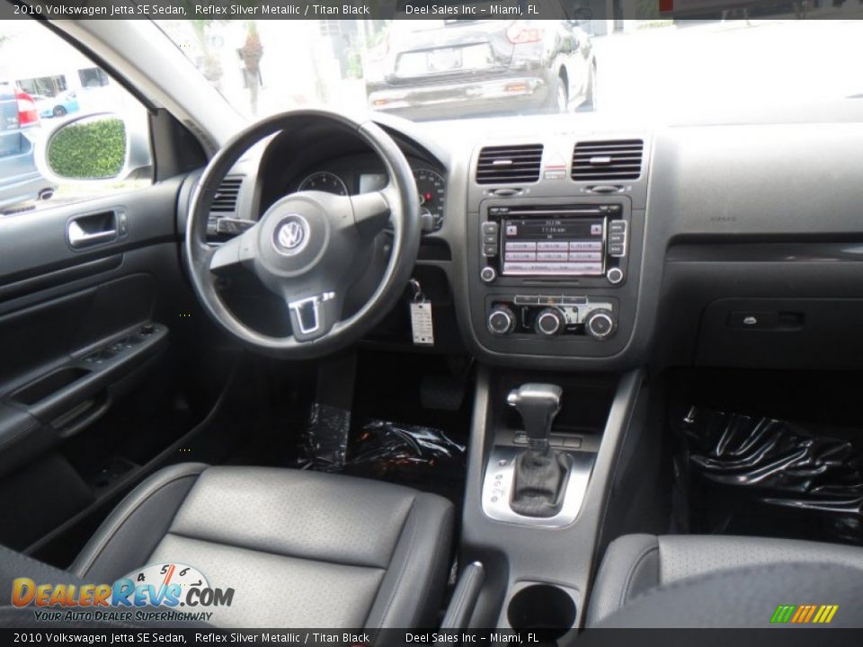 2010 Volkswagen Jetta SE Sedan Reflex Silver Metallic / Titan Black Photo #12