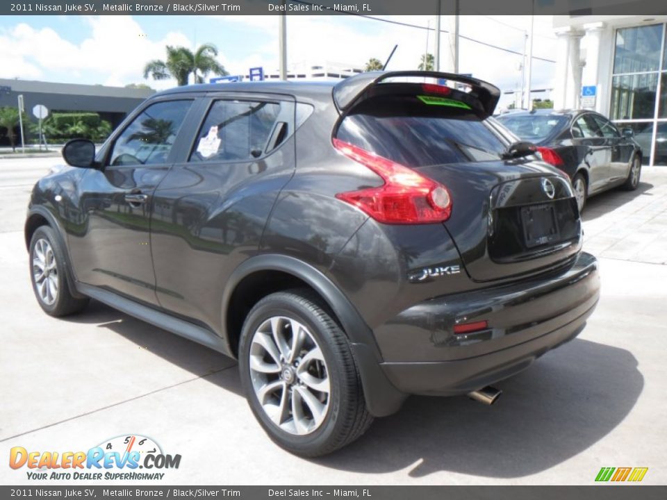 2011 Nissan Juke SV Metallic Bronze / Black/Silver Trim Photo #3