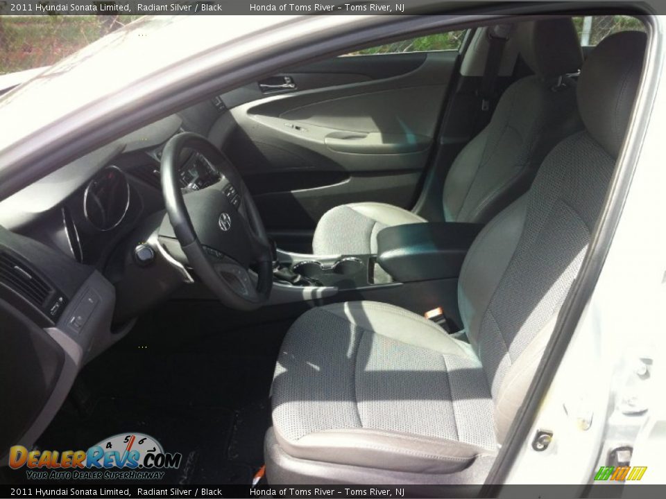2011 Hyundai Sonata Limited Radiant Silver / Black Photo #9