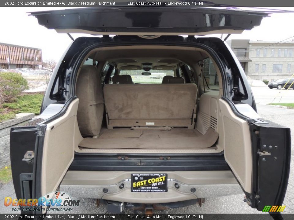 2002 Ford Excursion Limited 4x4 Black / Medium Parchment Photo #6