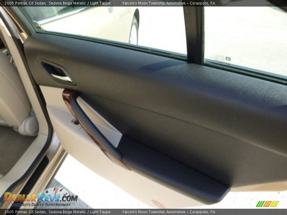 2005 Pontiac G6 Sedan Sedona Beige Metallic / Light Taupe Photo #14