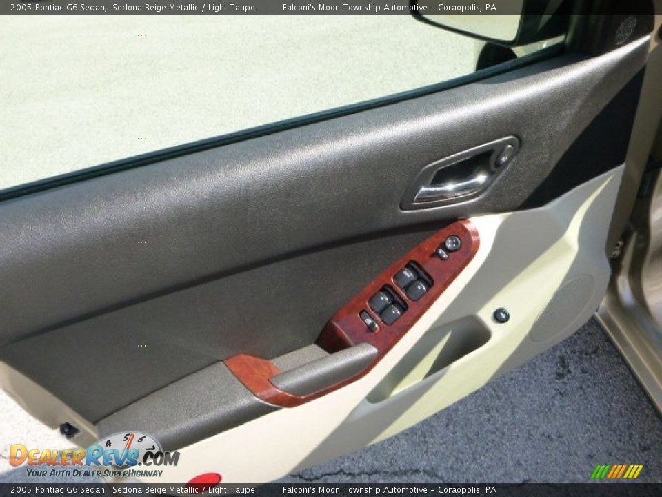 2005 Pontiac G6 Sedan Sedona Beige Metallic / Light Taupe Photo #19
