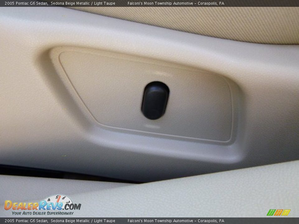 2005 Pontiac G6 Sedan Sedona Beige Metallic / Light Taupe Photo #20