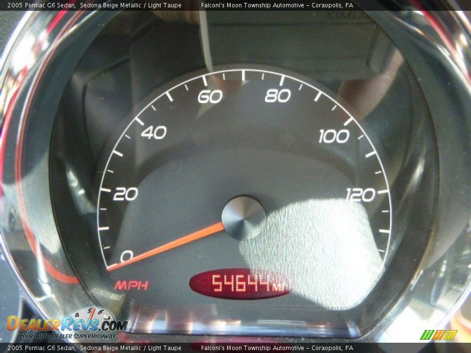 2005 Pontiac G6 Sedan Sedona Beige Metallic / Light Taupe Photo #24