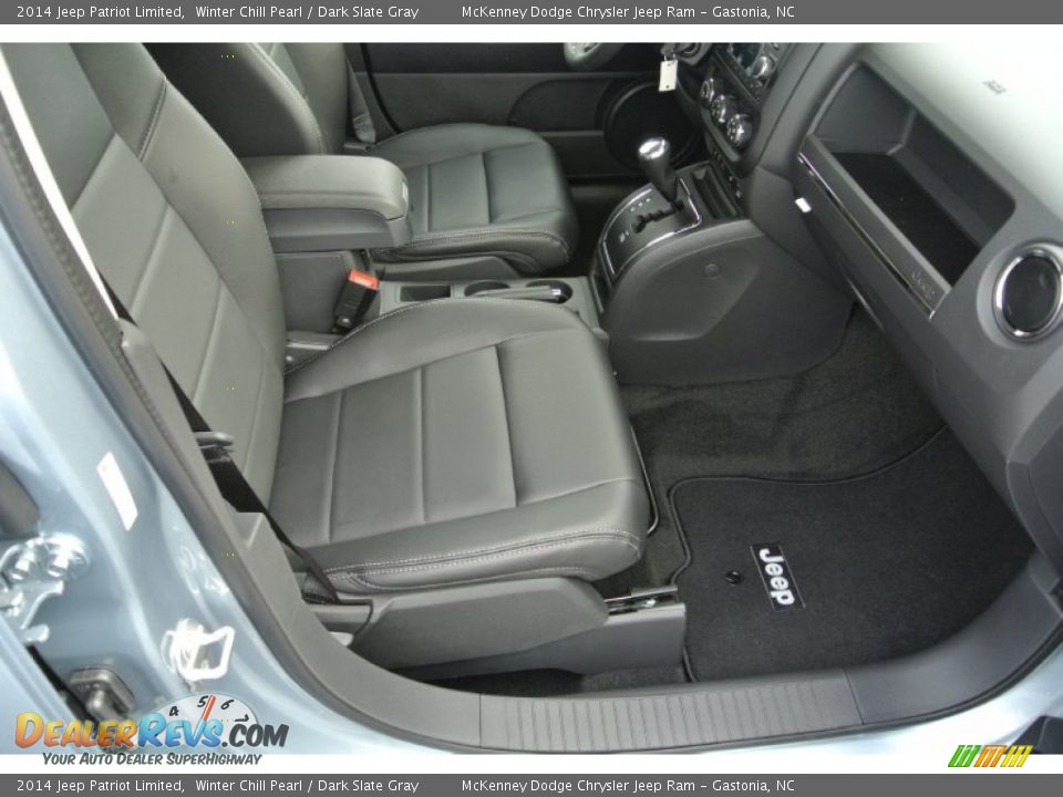 Front Seat of 2014 Jeep Patriot Limited Photo #18