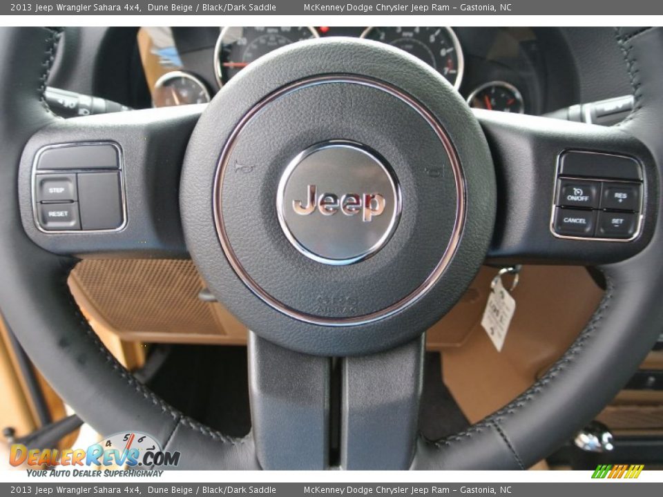 Controls of 2013 Jeep Wrangler Sahara 4x4 Photo #17
