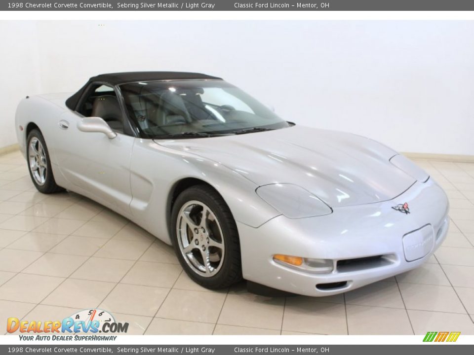 1998 Chevrolet Corvette Convertible Sebring Silver Metallic / Light Gray Photo #2