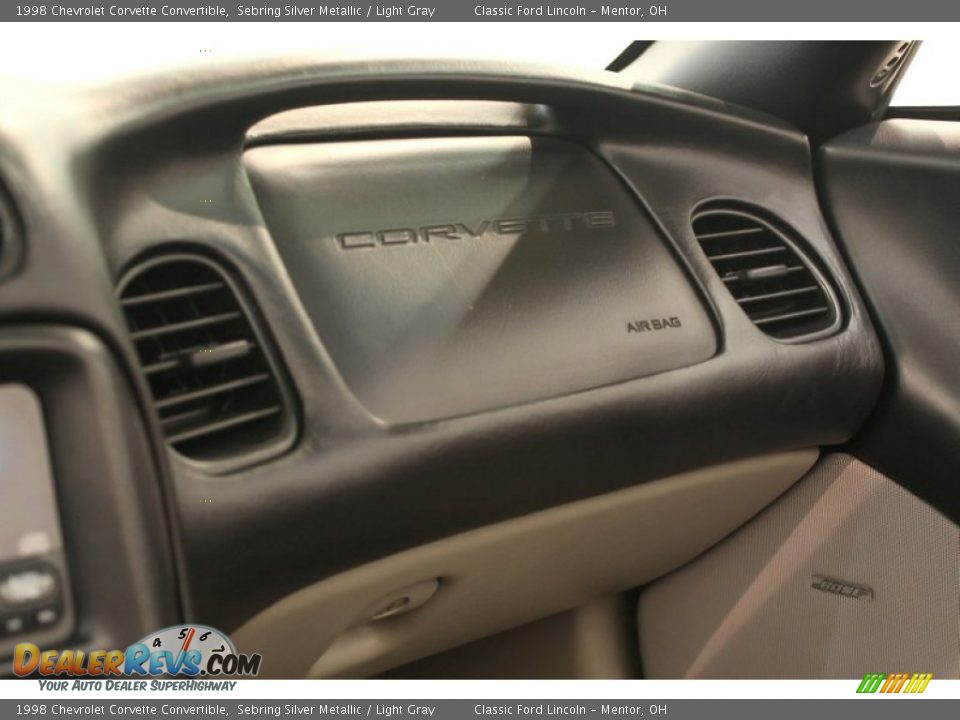 1998 Chevrolet Corvette Convertible Sebring Silver Metallic / Light Gray Photo #13