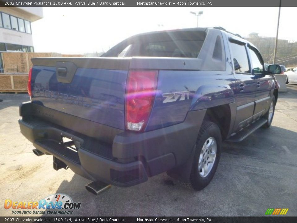 2003 Chevrolet Avalanche 1500 4x4 Arrival Blue / Dark Charcoal Photo #3