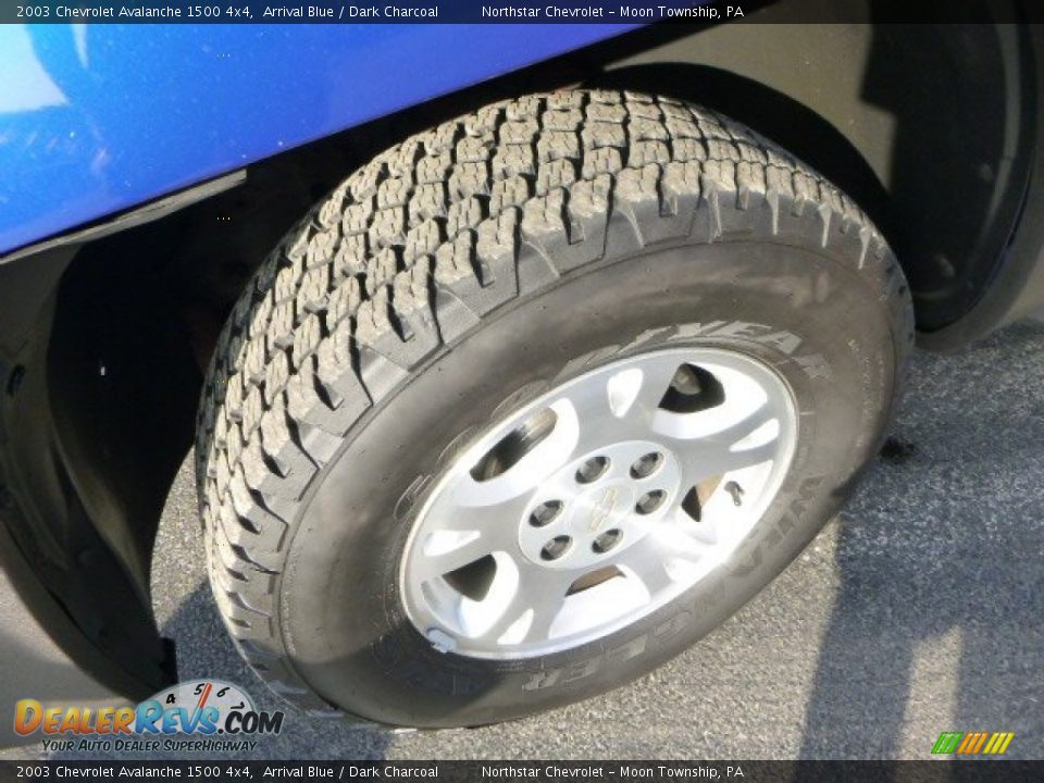 2003 Chevrolet Avalanche 1500 4x4 Arrival Blue / Dark Charcoal Photo #9