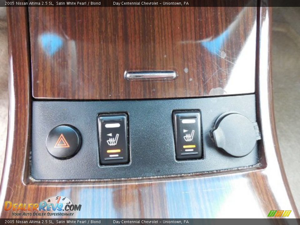 2005 Nissan Altima 2.5 SL Satin White Pearl / Blond Photo #18