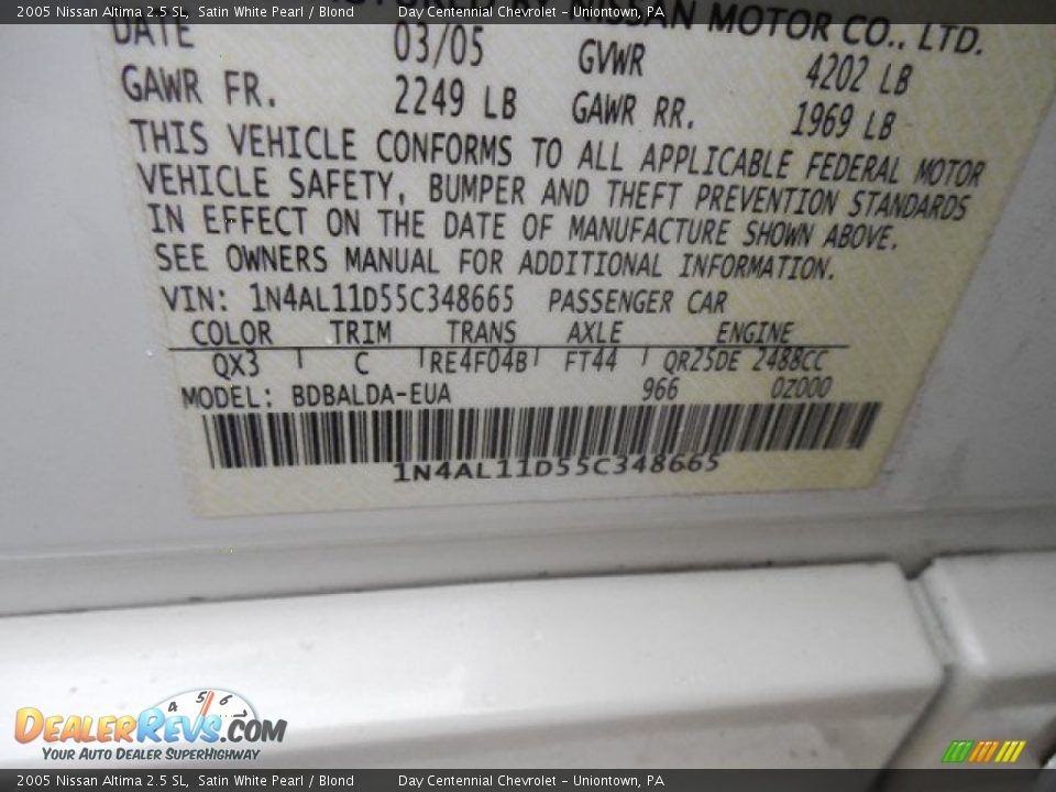 2005 Nissan Altima 2.5 SL Satin White Pearl / Blond Photo #19