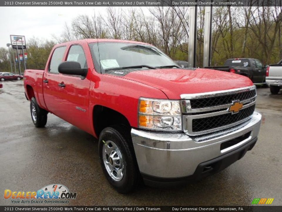 Front 3/4 View of 2013 Chevrolet Silverado 2500HD Work Truck Crew Cab 4x4 Photo #10