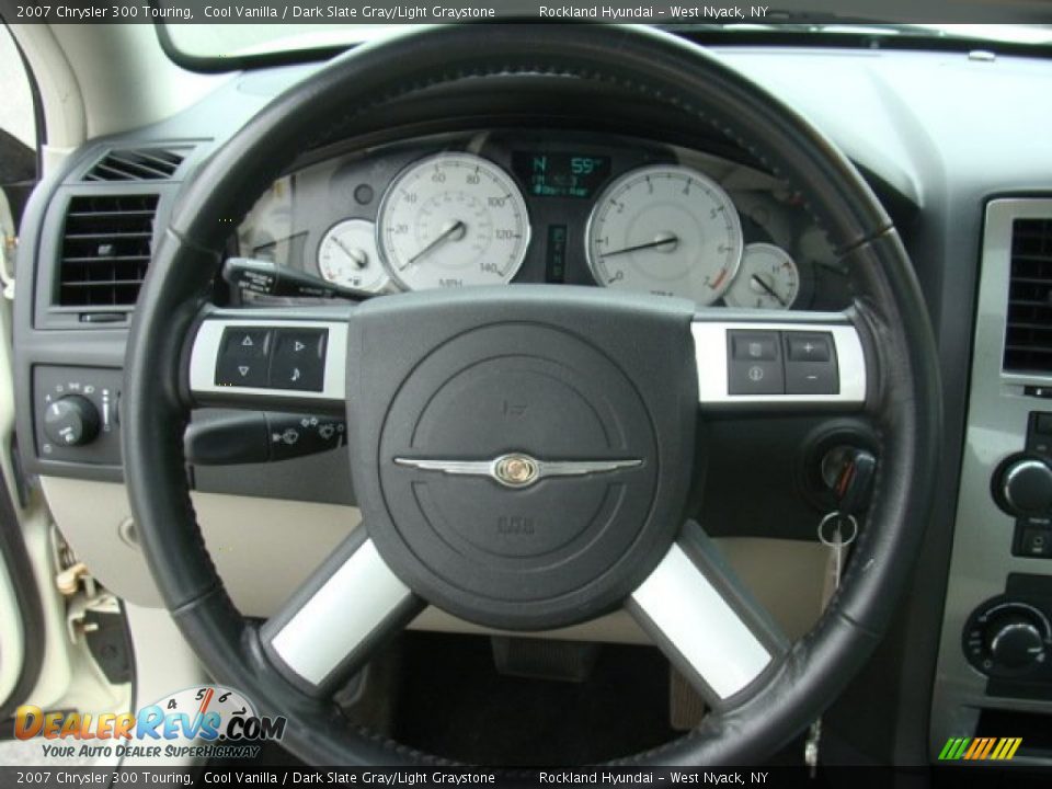 2007 Chrysler 300 Touring Cool Vanilla / Dark Slate Gray/Light Graystone Photo #13