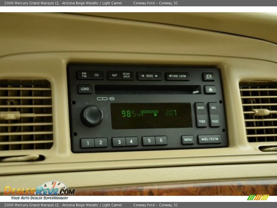 Audio System of 2006 Mercury Grand Marquis LS Photo #24