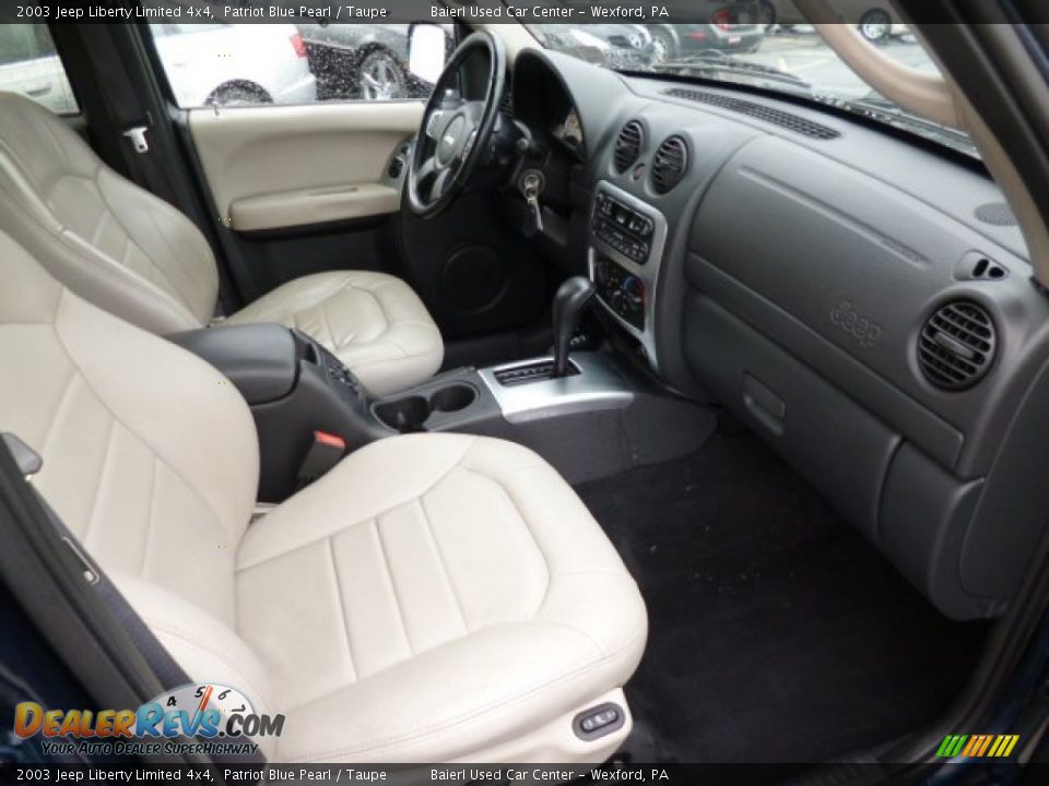 2003 Jeep Liberty Limited 4x4 Patriot Blue Pearl / Taupe Photo #10