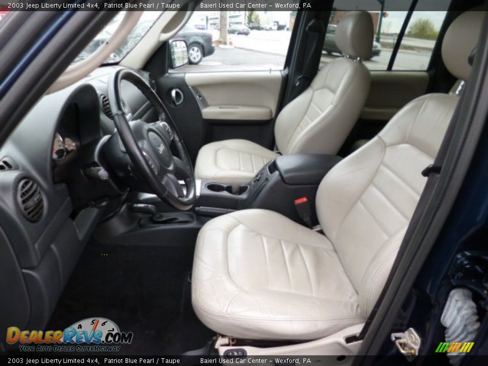 Front Seat of 2003 Jeep Liberty Limited 4x4 Photo #15