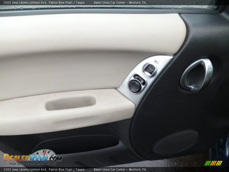 2003 Jeep Liberty Limited 4x4 Patriot Blue Pearl / Taupe Photo #17