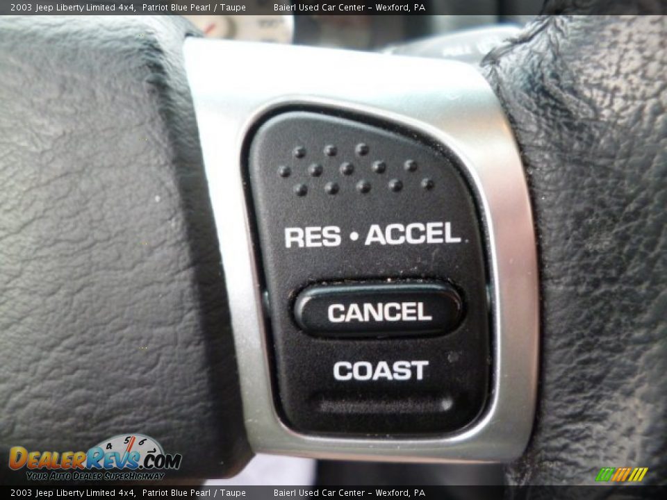 2003 Jeep Liberty Limited 4x4 Patriot Blue Pearl / Taupe Photo #18