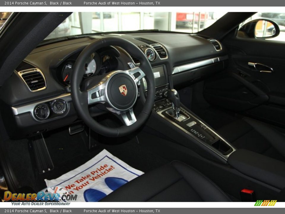 Dashboard of 2014 Porsche Cayman S Photo #13