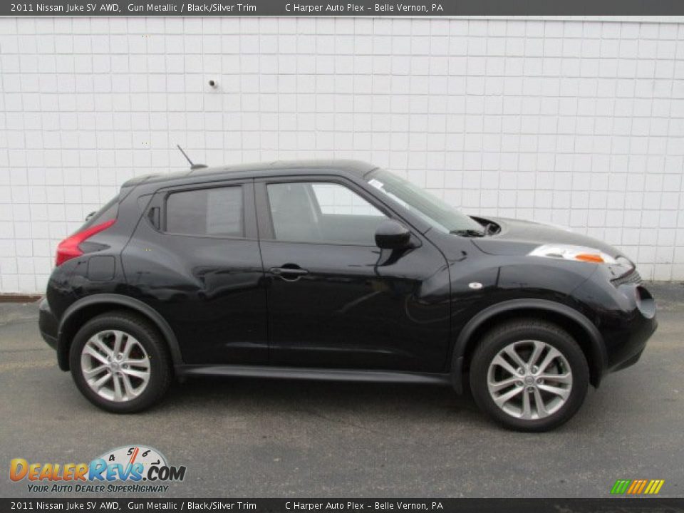 2011 Nissan Juke SV AWD Gun Metallic / Black/Silver Trim Photo #2